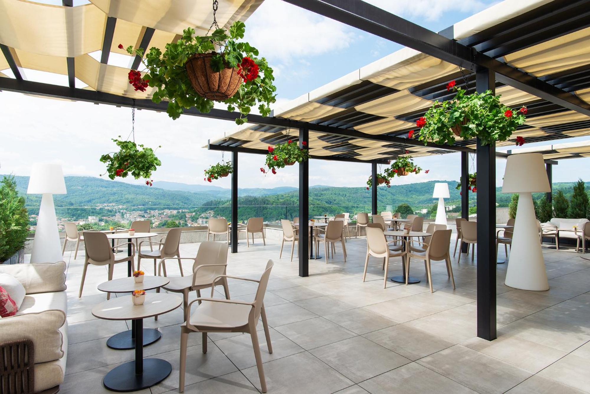 Wine & Spa Hotel Chukara Tryavna Exterior photo